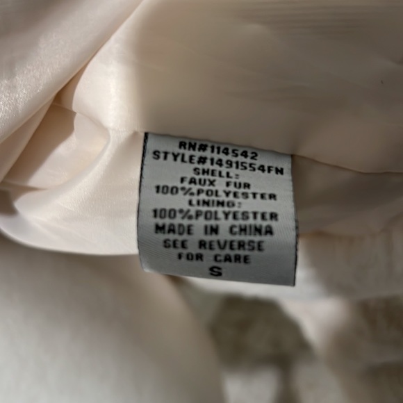 ✨Fashion Nova Faux Fur Jacket - Picture 14 of 17